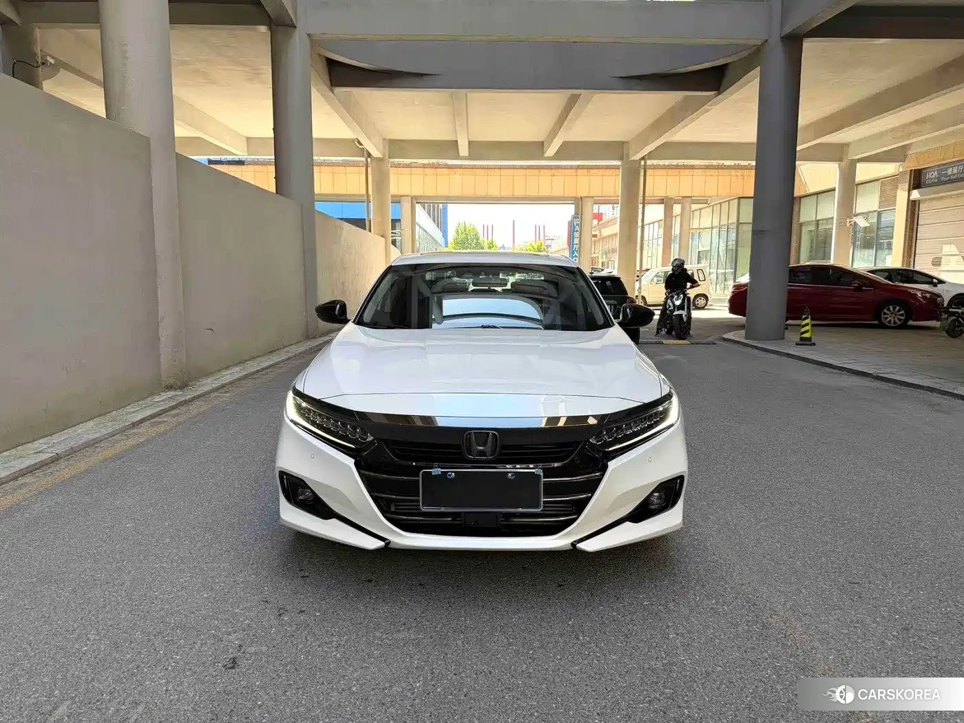 Honda Accord 2023 Белый из Китая, фото 4