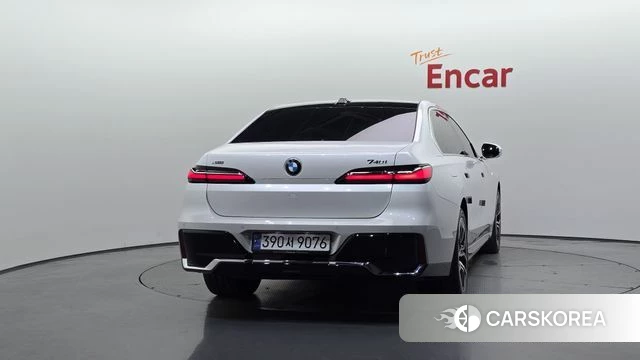BMW 7 Series (G70) id 4665292 из Кореи 31