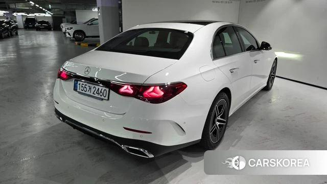 Mercedes-Benz E-Class W214 id 4584157 из Кореи 14