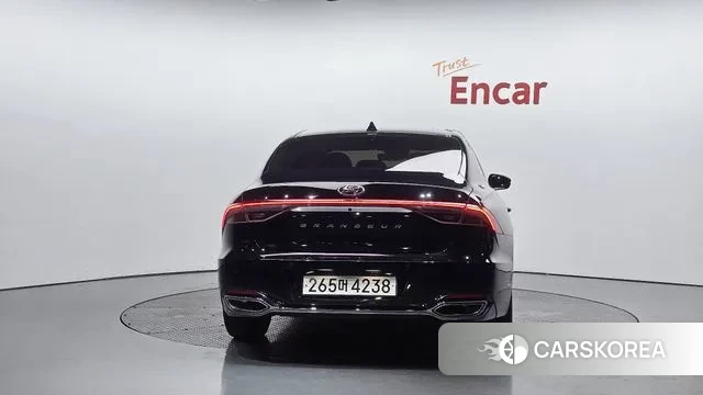 Hyundai The New Grandeur IG id 3054409 из Кореи 14