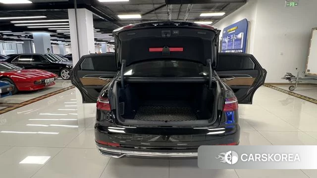 Audi A8 id 4259413 из Китая 29
