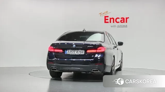 BMW 5 Series (G30) id 3394869 из Кореи 14