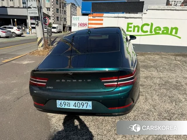 Genesis Electrified G80 (RG3) 2022 Темно-зеленый из Кореи, фото 4