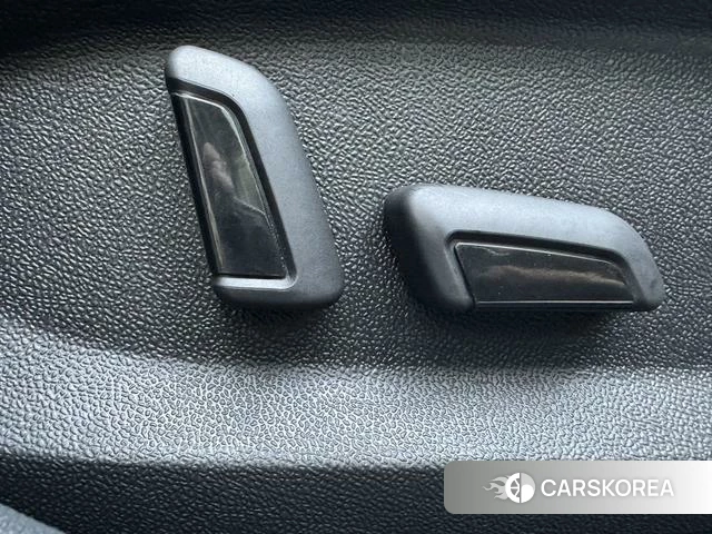 Volkswagen Passat id 4336004 из Китая 16