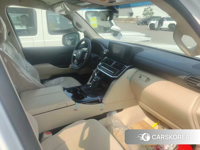 Toyota Land Cruiser (imported) 2026 Белый из Китая, фото 6