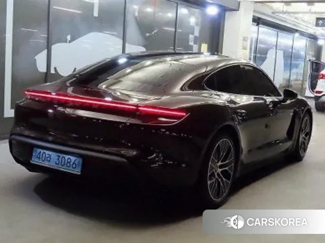 Porsche Taycan id 2910155 из Кореи 14