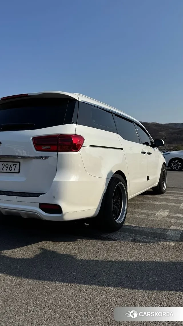 Kia The New Carnival id 3706221 из Кореи 14