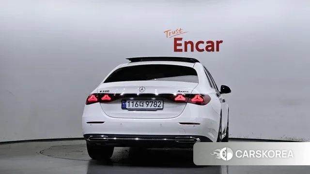 Mercedes-Benz E-Class W214 id 3158979 из Кореи 14