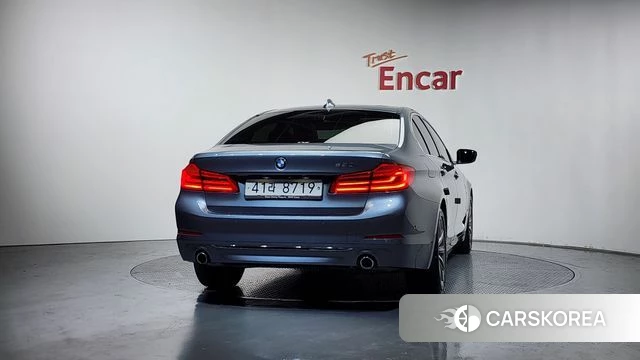 BMW 5 Series (G30) id 4196981 из Кореи 27