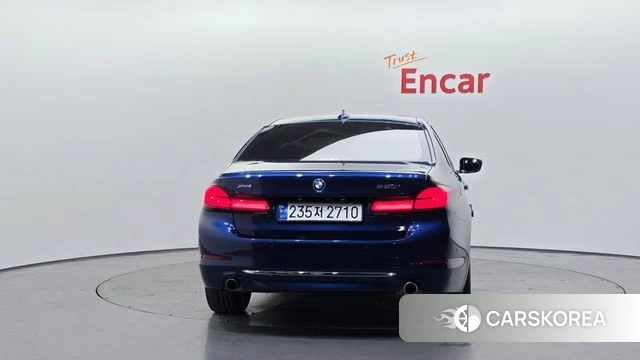 BMW 5 Series (G30) id 4389969 из Кореи 14