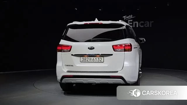 Kia All New Carnival id 3330850 из Кореи 14