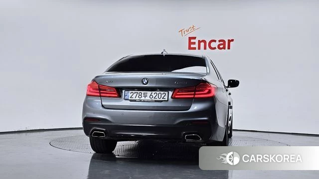 BMW 5 Series (G30) id 4471803 из Кореи 30