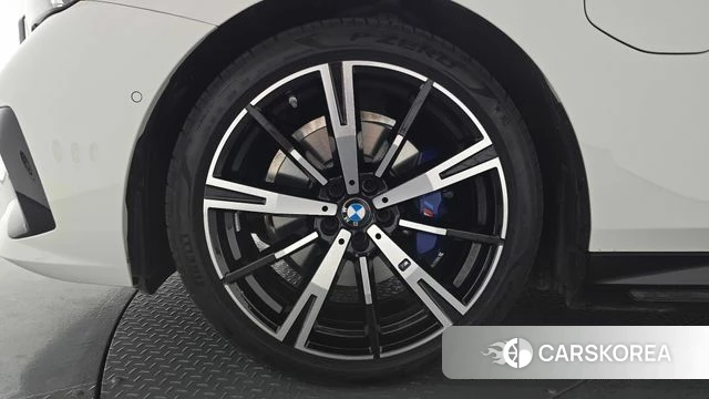 BMW 5 Series (G60) id 4248235 из Кореи 27