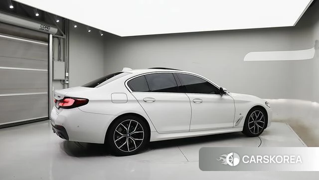 BMW 5 Series (G30) id 4356050 из Кореи 14