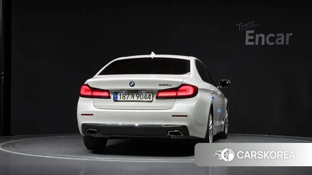 BMW 5 Series (G30) id 3054643 из Кореи 14