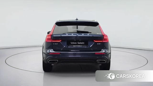 Volvo V60 Cross-Country 2nd Generation id 4423647 из Кореи 14