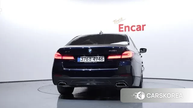 BMW 5 Series (G30) id 3372362 из Кореи 14