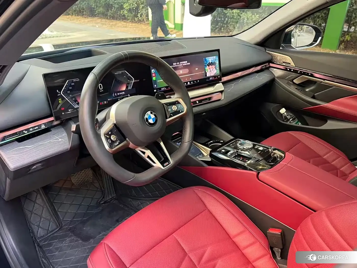 BMW 5 series 2025 Черный из Китая, фото 4