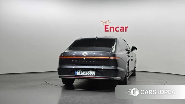 Hyundai Grandeur (GN7) id 3786933 из Кореи 14