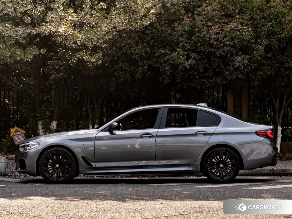 BMW 5 series id 4679797 из Китая 8