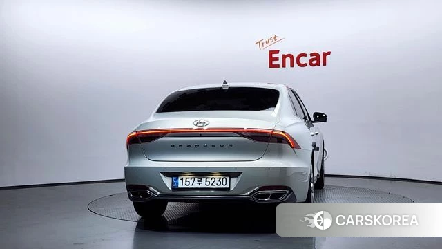 Hyundai The New Grandeur IG id 4268618 из Кореи 32