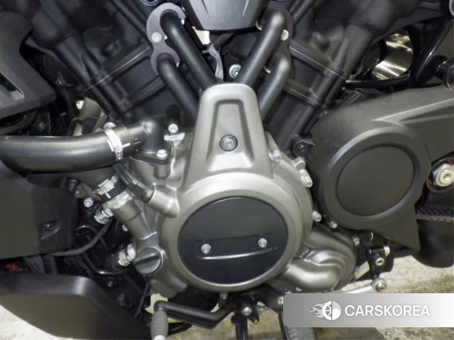 Engine photo