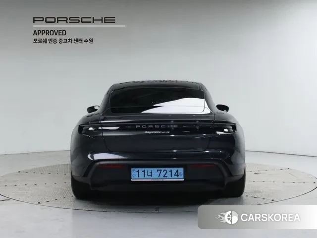Porsche Taycan id 3605495 из Кореи 14