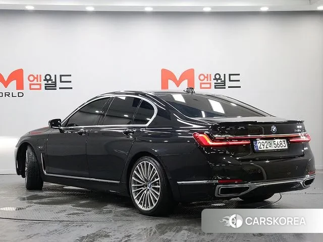 BMW 7 Series (G11) id 2894906 из Кореи 14