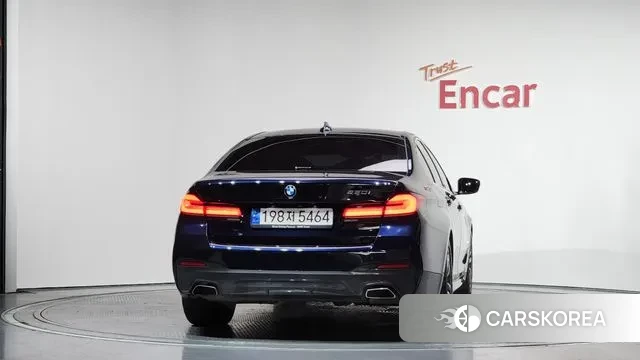 BMW 5 Series (G30) id 3675929 из Кореи 14