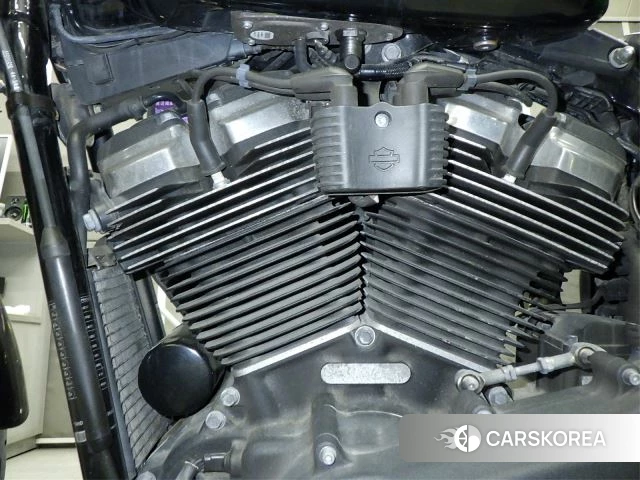 Engine photo