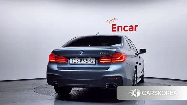 BMW 5 Series (G30) id 3676941 из Кореи 14