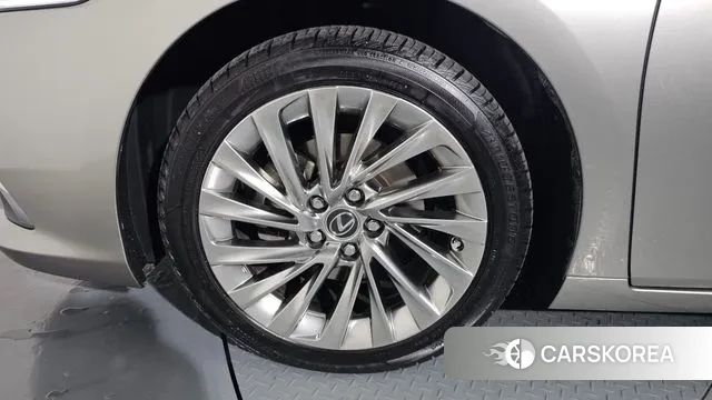 Lexus ES300h 7th generation id 3610764 из Кореи 14