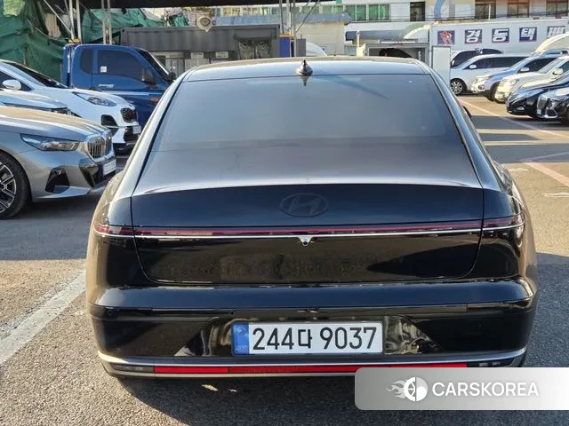 Hyundai Grandeur (GN7) id 3648983 из Кореи 14