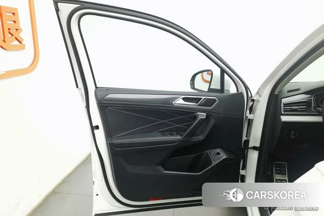 Volkswagen Tiguan L id 4300058 из Китая 18