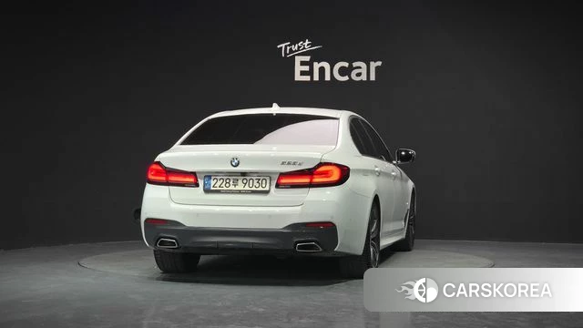 BMW 5 Series (G30) id 4396521 из Кореи 26