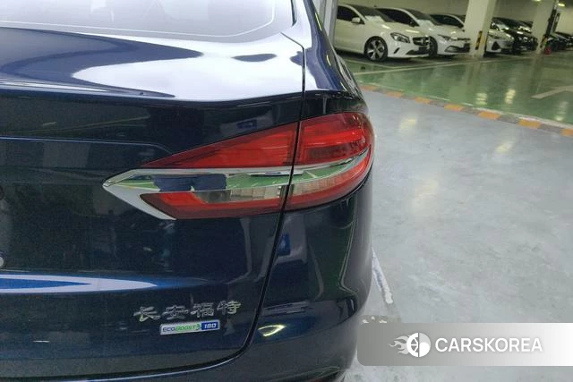 Ford Mondeo id 3888473 из Китая 11
