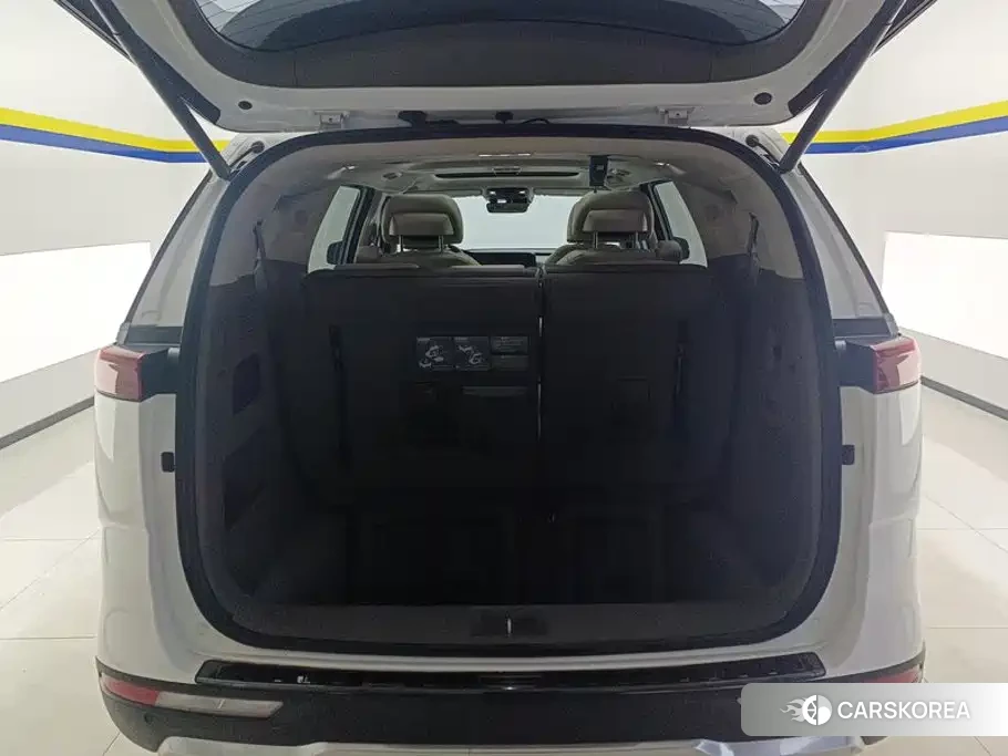 Kia Carnival id 4607225 из Китая 10