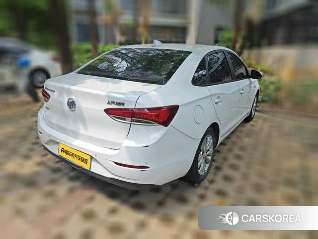 Buick Yinglang 2018 Белый из Китая, фото 4