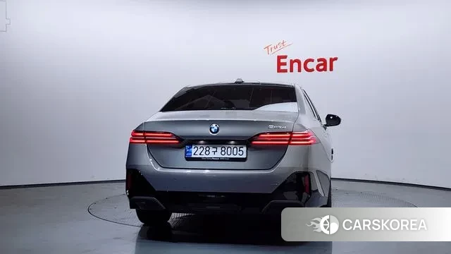 BMW 5 Series (G60) id 3720787 из Кореи 14