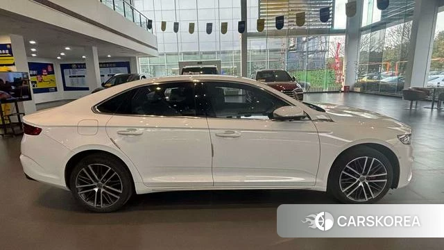 Geely Automobile Xingrui 2021 Белый из Китая, фото 4