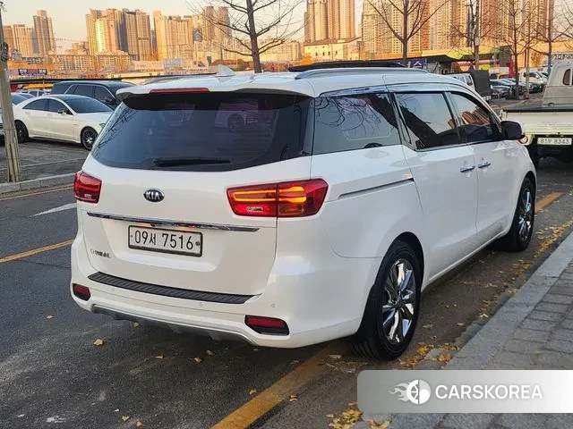 Kia The New Carnival id 3434687 из Кореи 14