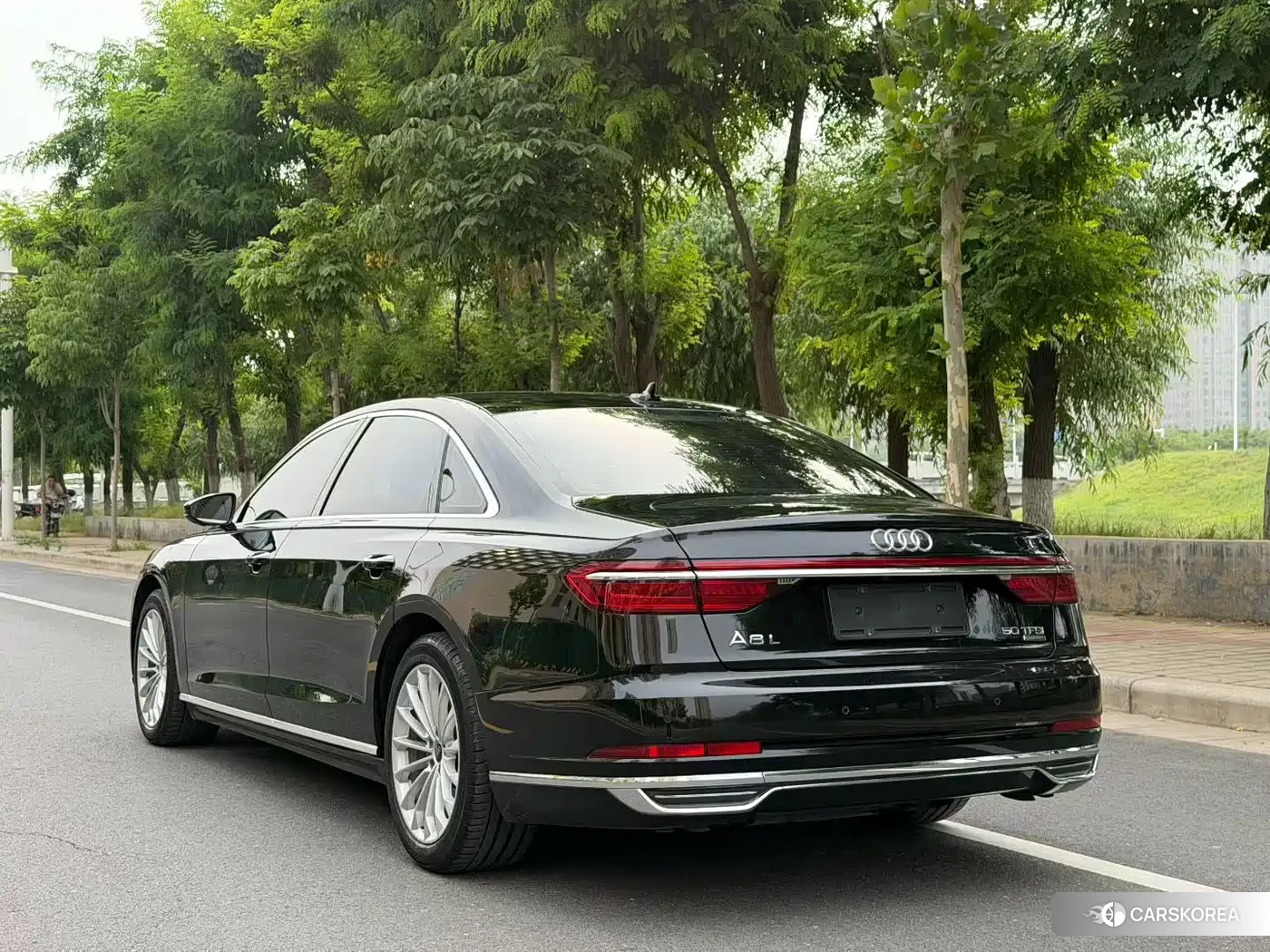 Audi A8 2021 Черный из Китая, фото 4