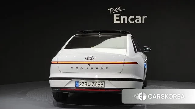 Hyundai Grandeur Hybrid (GN7) id 3251752 из Кореи 14