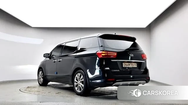 Kia The New Carnival id 3474413 из Кореи 14