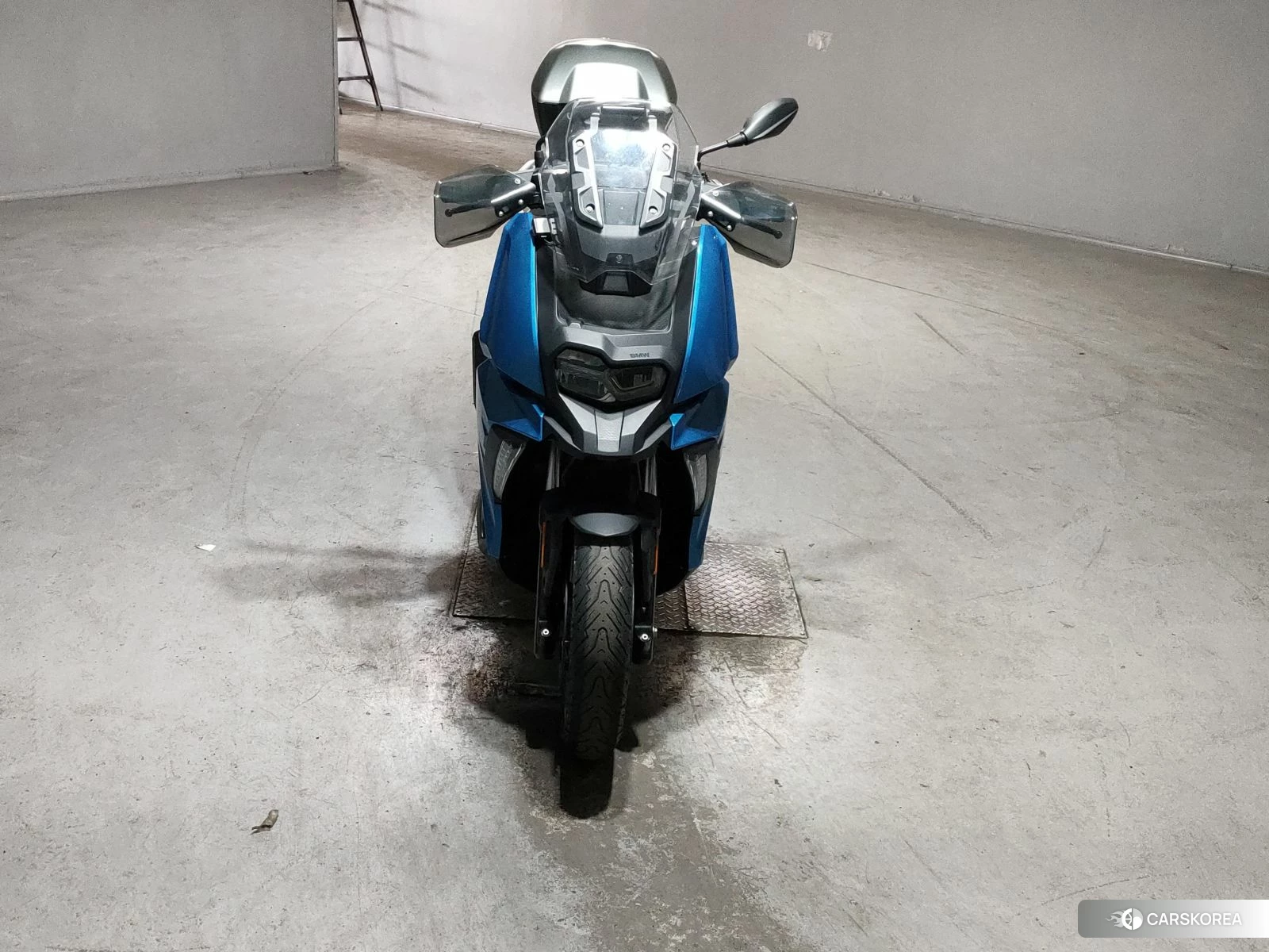 Проданный BMW C400X 2019 из Японии