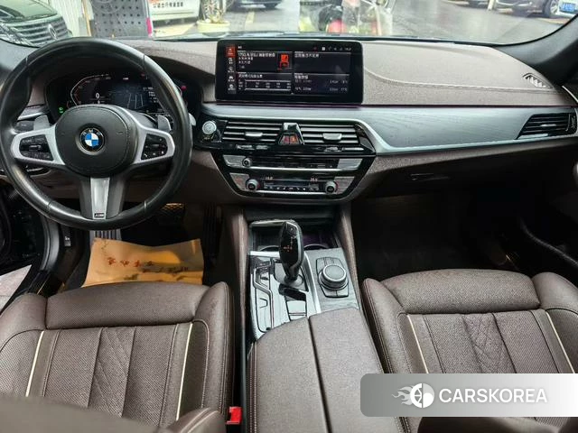 BMW 5 series 2022 Черный из Китая, фото 4
