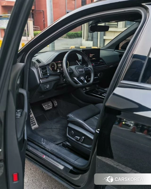 Audi Q5L 2024 Черный из Китая, фото 4