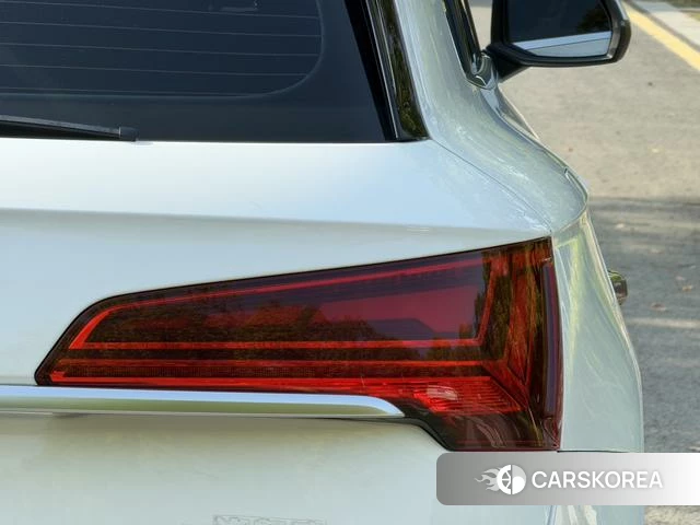 Audi Q5L id 4276780 из Китая 16