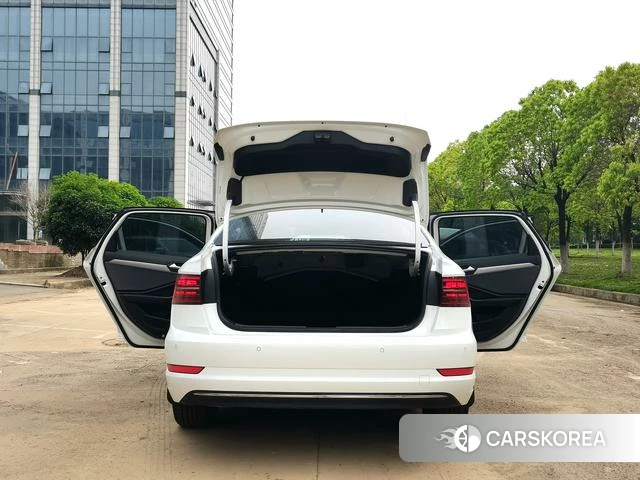 Volkswagen Sagitar id 4290250 из Китая 18