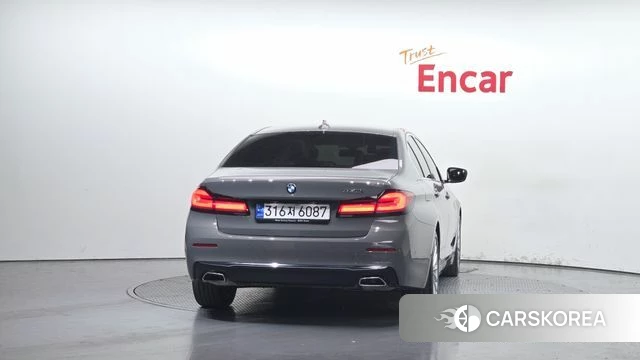 BMW 5 Series (G30) id 4231259 из Кореи 27
